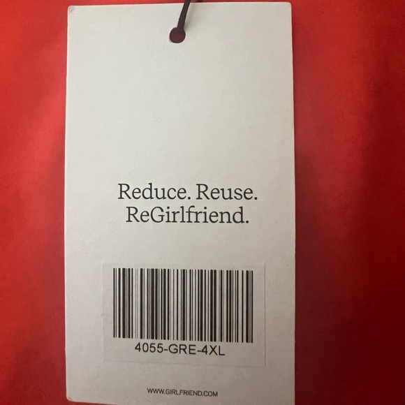 Girlfriend Collective LIMITED EDITION FLOAT Ultralight Split Skort in Racer - Picture 7 of 7